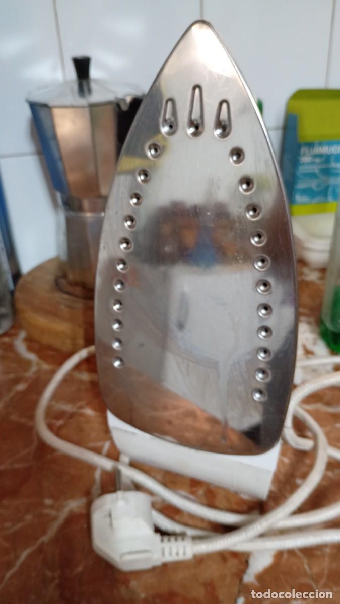 Segunda mano: Plancha de vapor Lervia - Foto 3