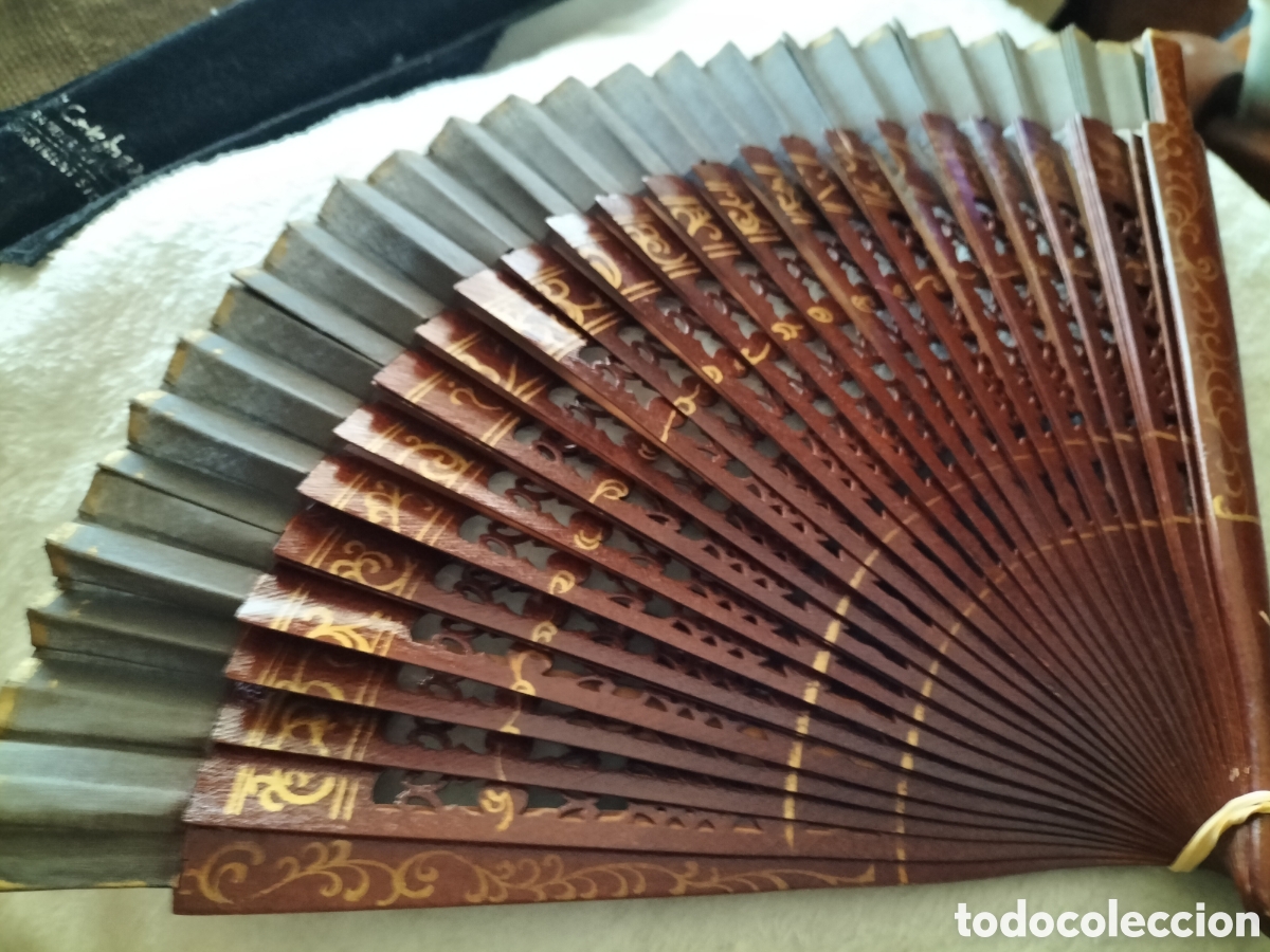 Segunda mano: Abanico de madera y tela - Foto 3