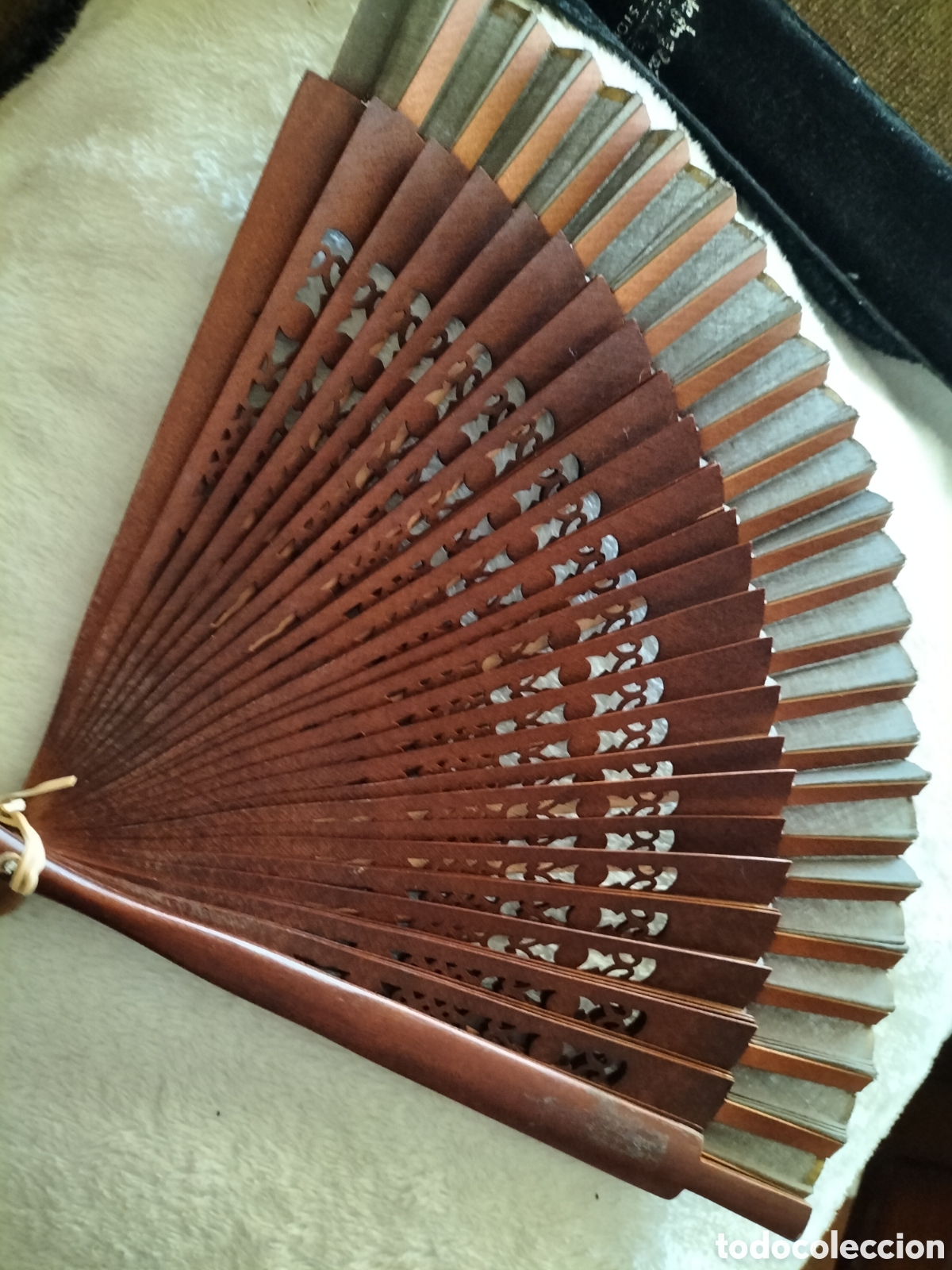 Segunda mano: Abanico de madera y tela - Foto 4