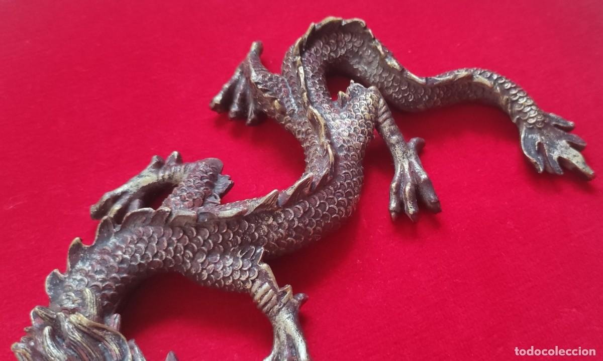 Segunda mano: DRAG&Oacute;N PARA COLGAR EN PARED #01 - Foto 4