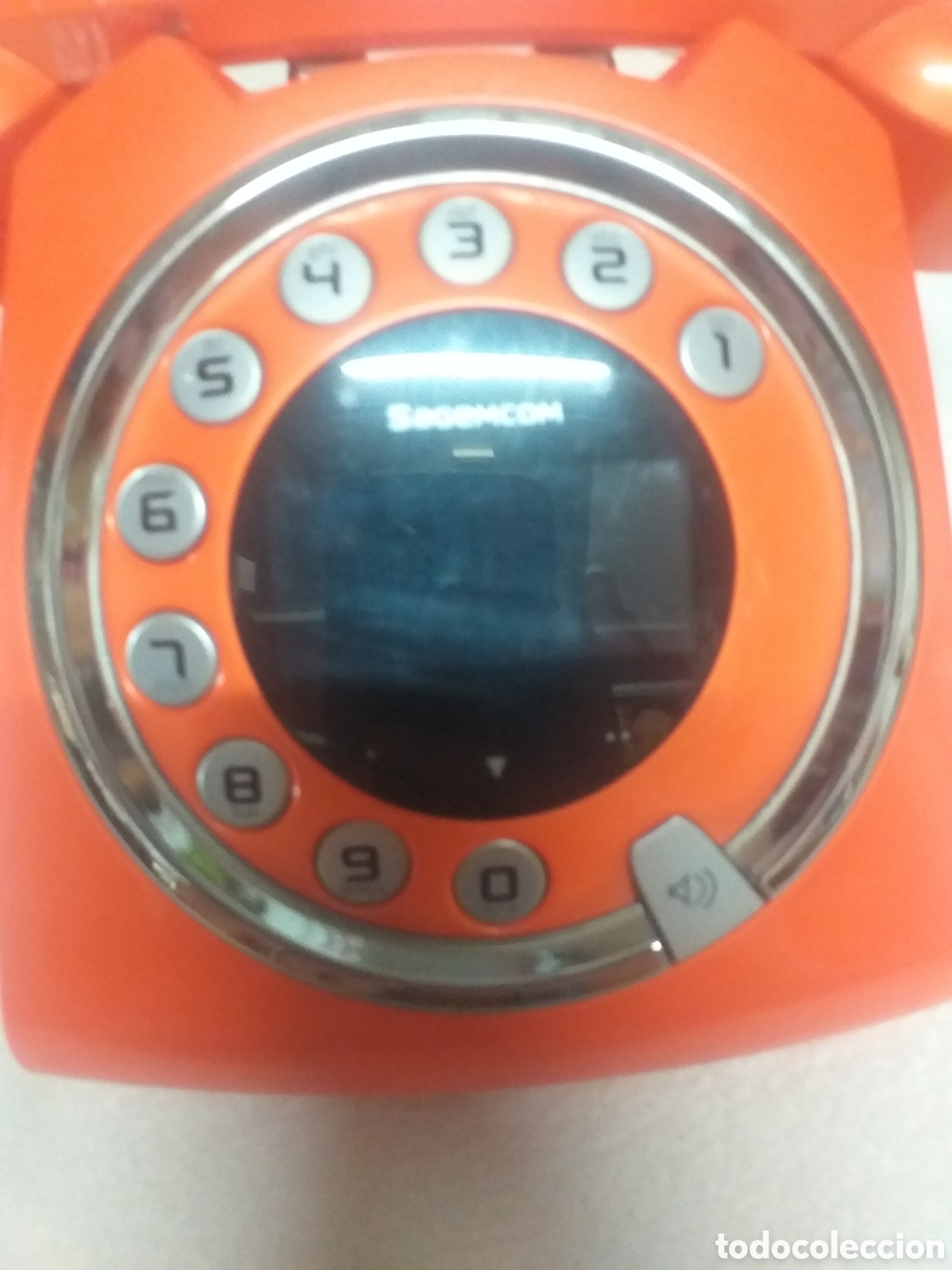 Segunda mano: Tel&eacute;fono Sagemcom naranja retro - Foto 2