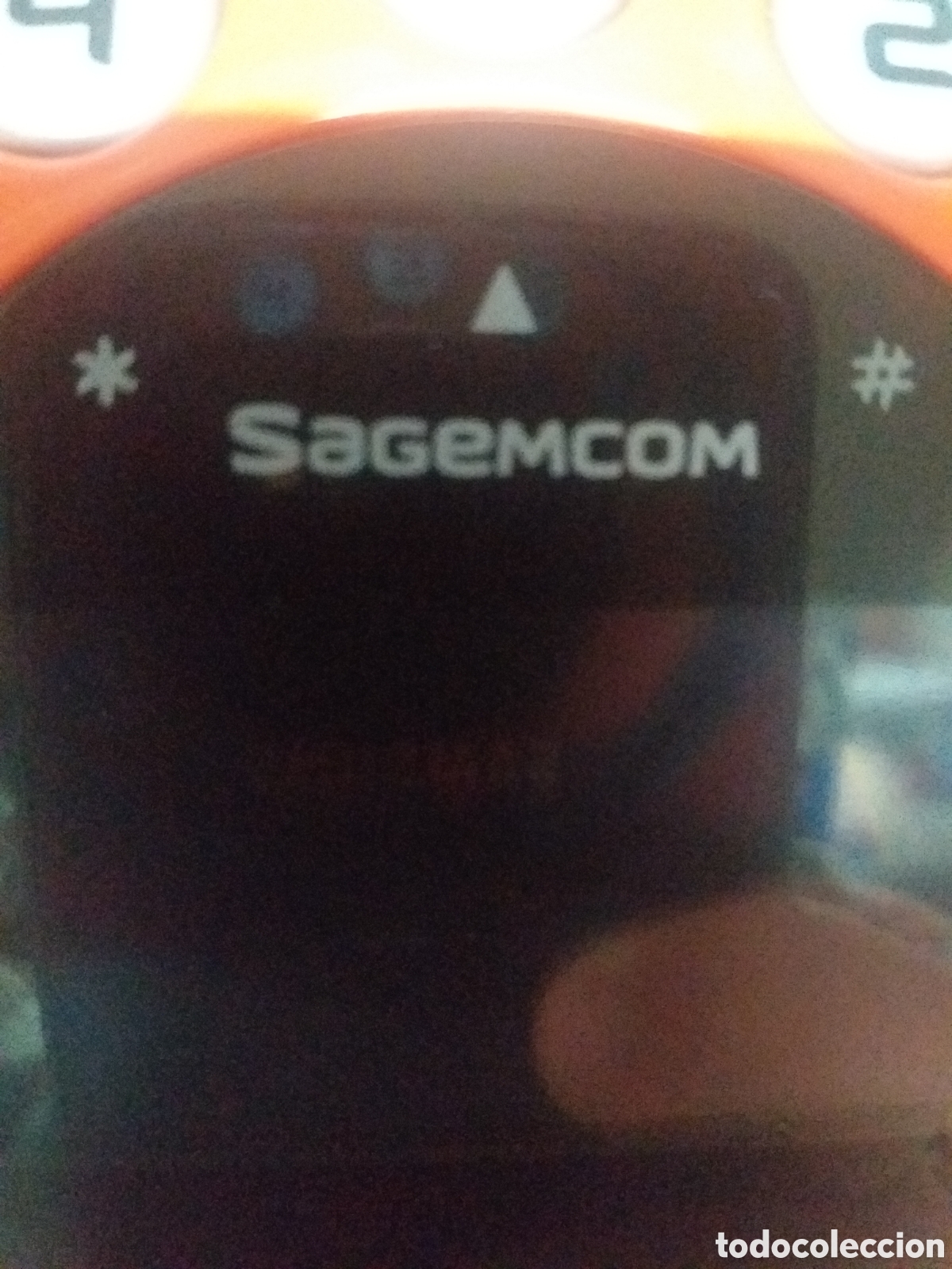 Segunda mano: Tel&eacute;fono Sagemcom naranja retro - Foto 3