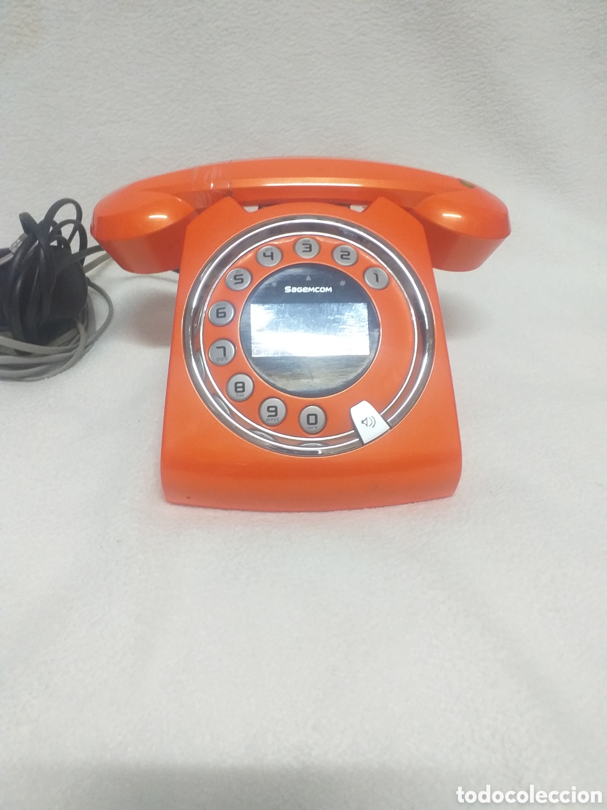 Segunda mano: Tel&eacute;fono Sagemcom naranja retro - Foto 1
