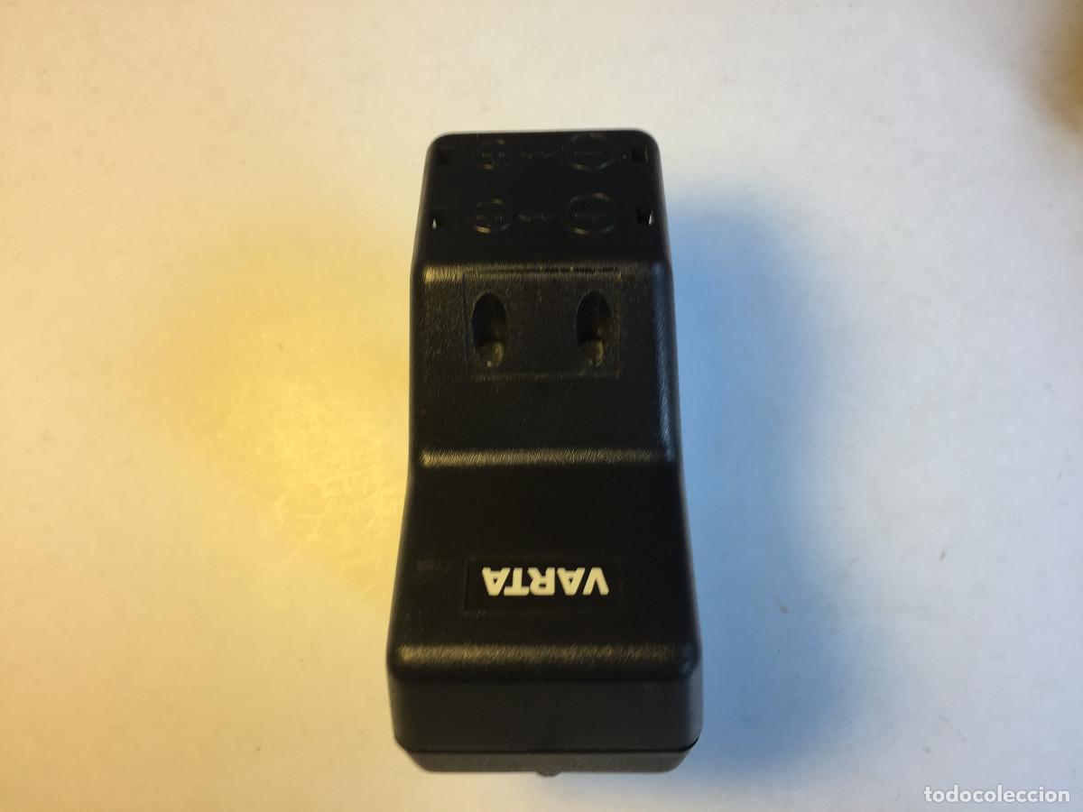 Segunda mano: CARGADOR DE PILAS VARTA PARA 4 PILAS AAA - Foto 2