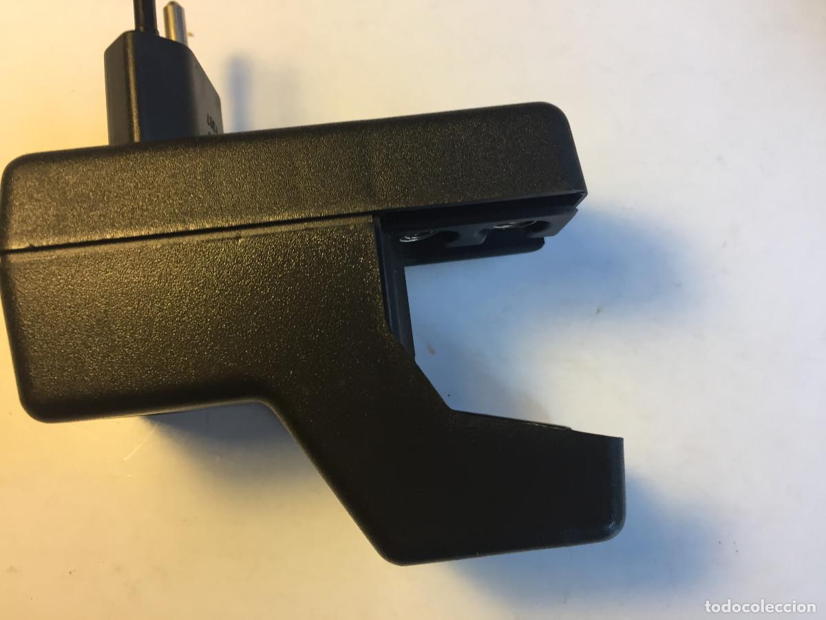 Segunda mano: CARGADOR DE PILAS VARTA PARA 4 PILAS AAA - Foto 4