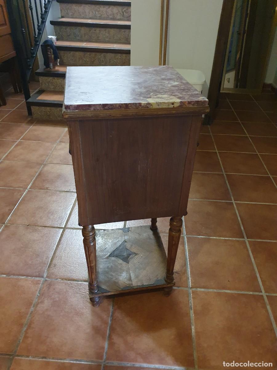 Segunda mano: Mesita de noche madera y marmol - Foto 8