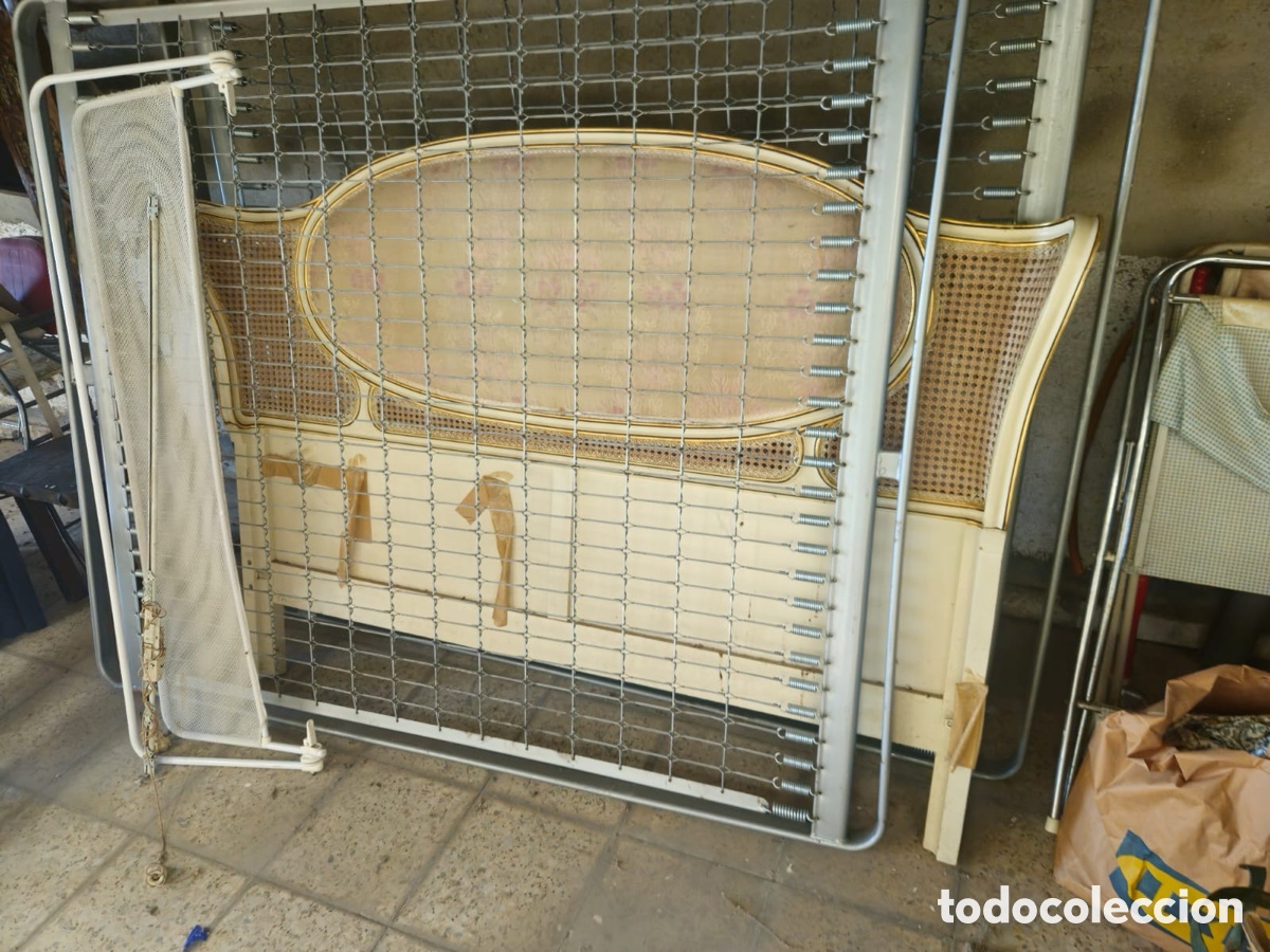 Segunda mano: Cama de matrimonio estilo Luis XV - Foto 3