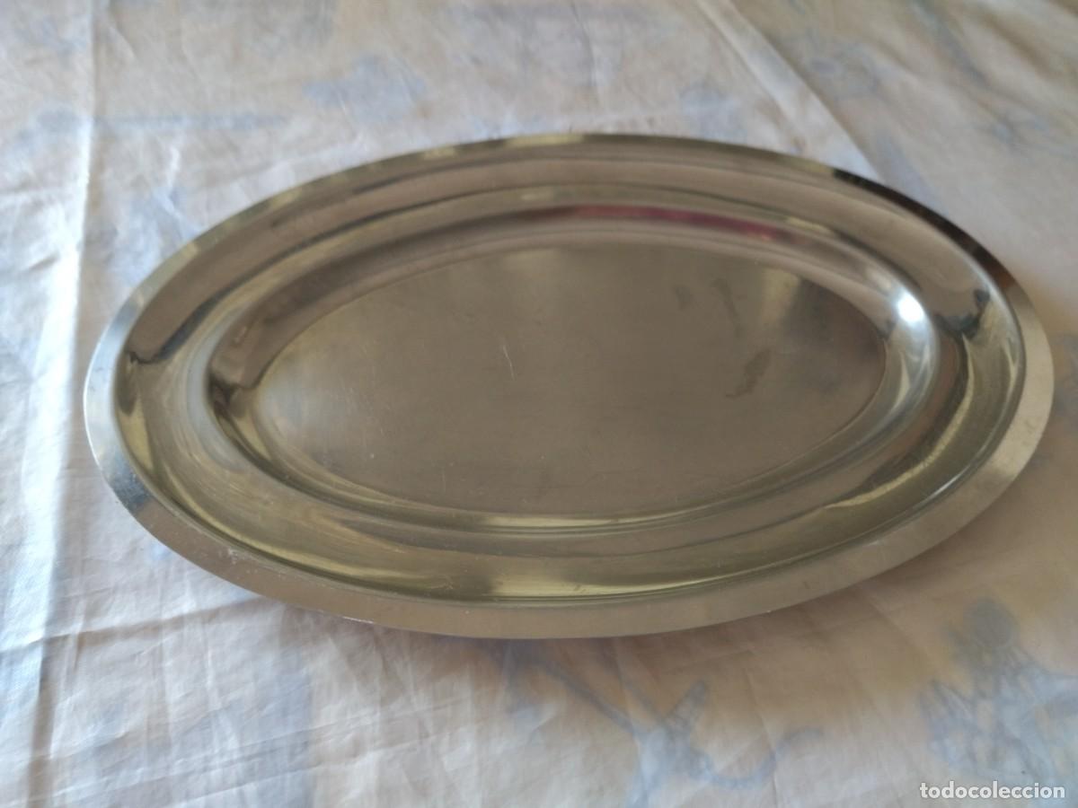 Segunda mano: Bandeja oval de acero inoxidable. - Foto 1