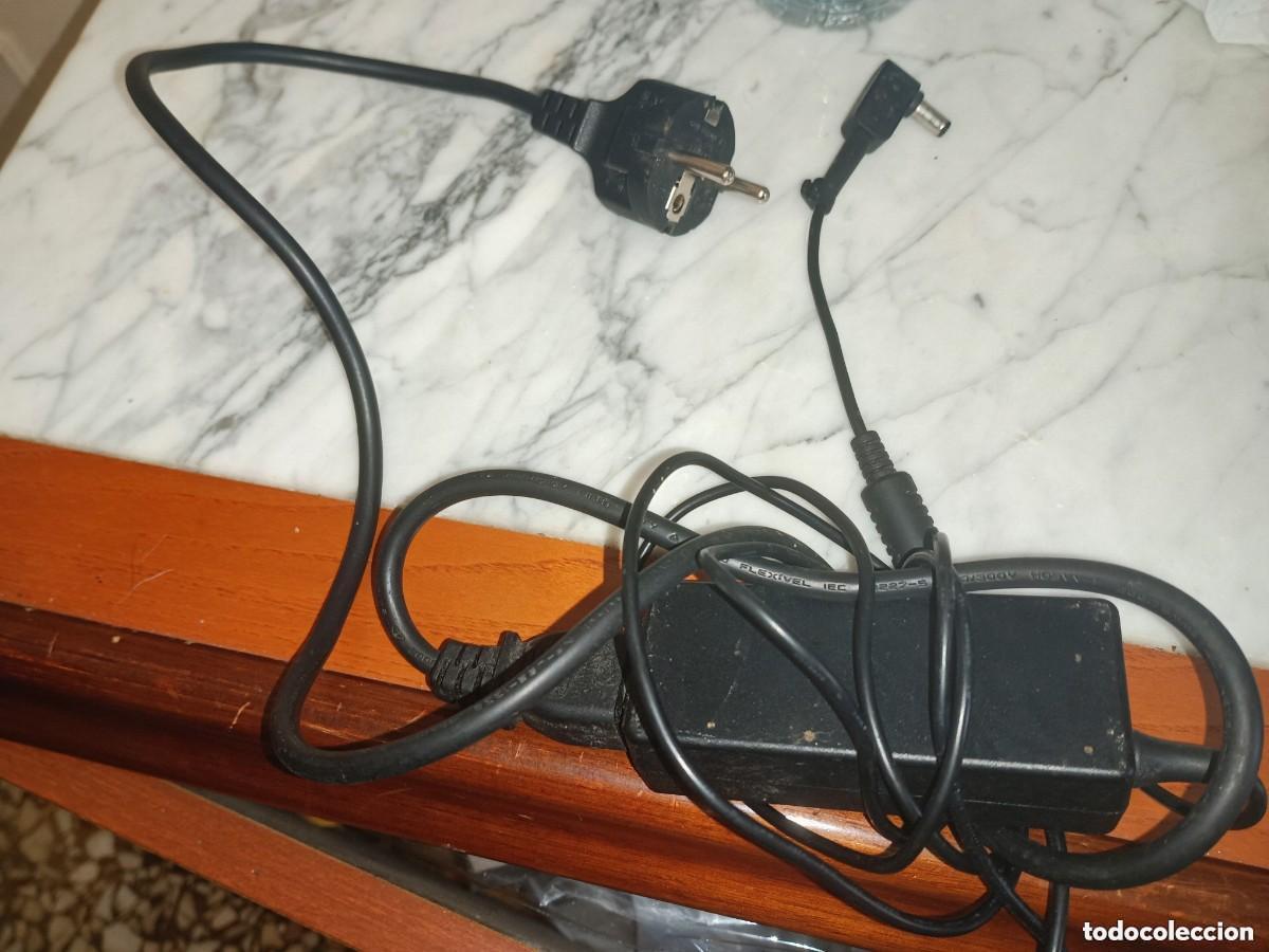 Segunda mano: Cargador para Ordenador - Foto 1