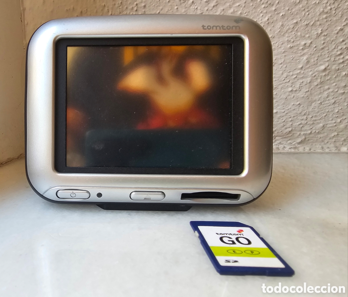 Segunda mano: TomTom GO GPS con accesorios originales, funda y cargador - Foto 2