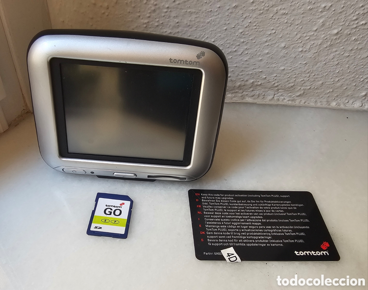 Segunda mano: TomTom GO GPS con accesorios originales, funda y cargador - Foto 1