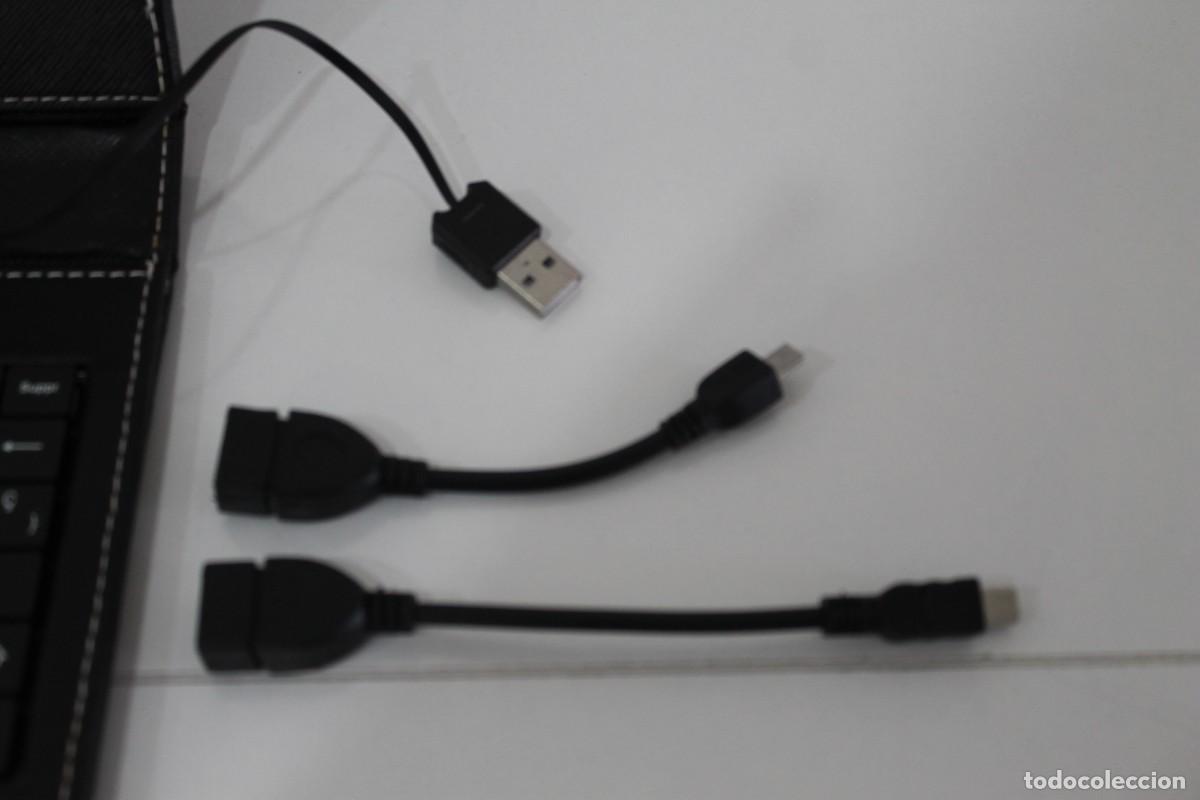 Segunda mano: ESTUCHE PROTECTOR DE CUERO PARA MINI TABLETAS CON TECLADO - Foto 4