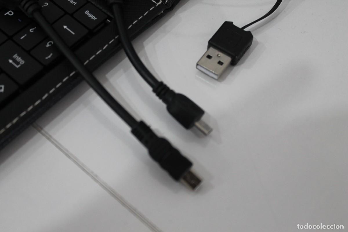 Segunda mano: ESTUCHE PROTECTOR DE CUERO PARA MINI TABLETAS CON TECLADO - Foto 5