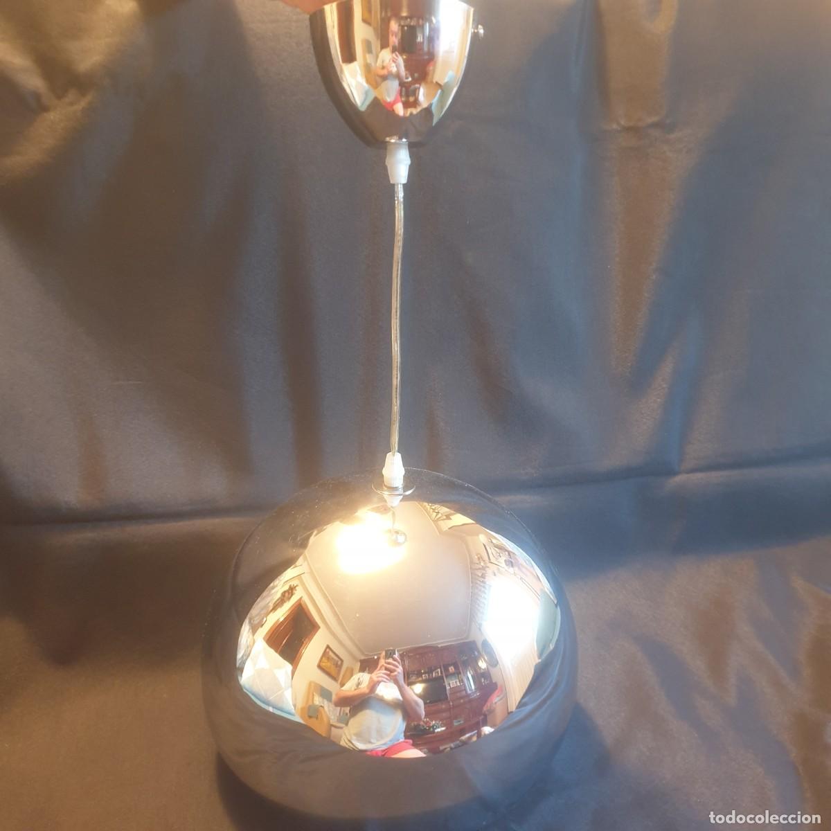 Segunda mano: L&Aacute;MPARA GLOBO ESPEJO - Foto 1