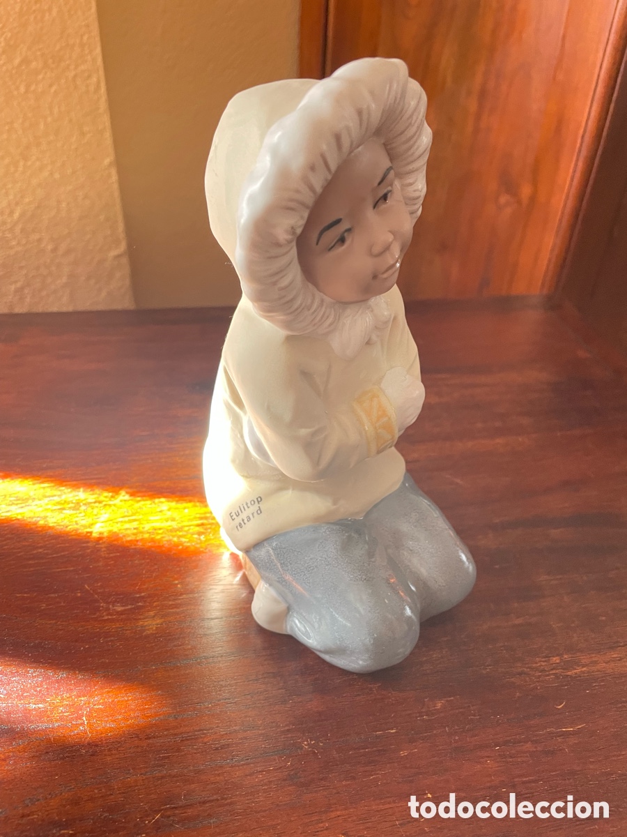 Segunda mano: Figura esquimal marca Nao - Foto 2