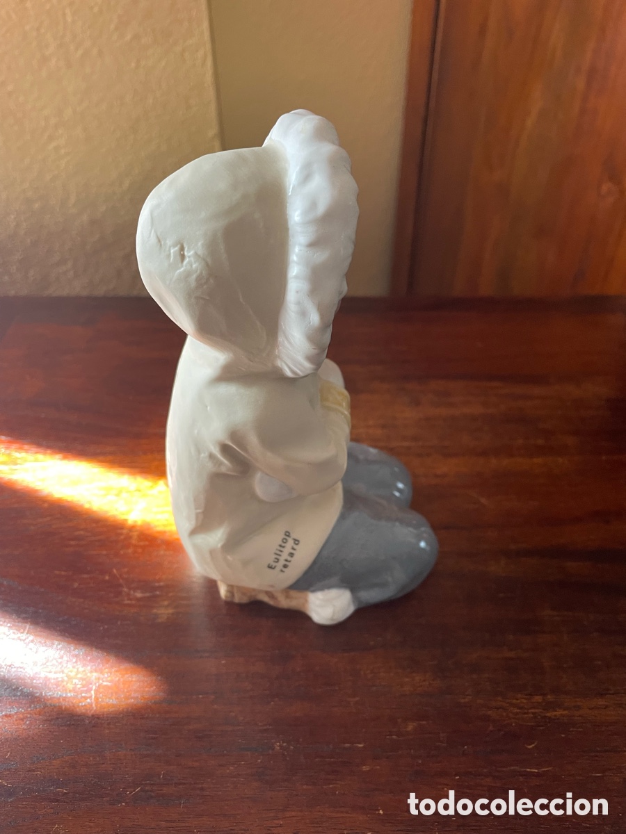 Segunda mano: Figura esquimal marca Nao - Foto 3