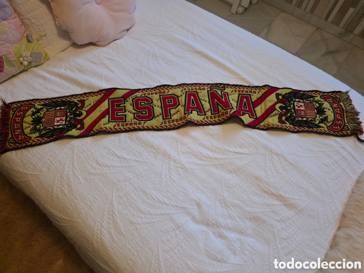 Segunda mano: Bufanda espa&ntilde;a aguila san juan - Foto 1