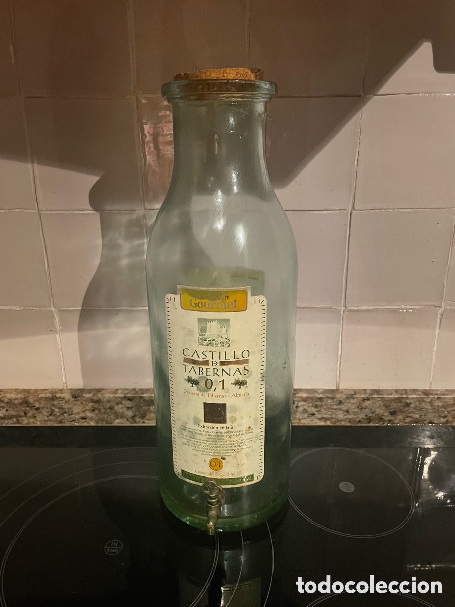 Segunda mano: Gran botella dispensadora de aceite - Foto 1
