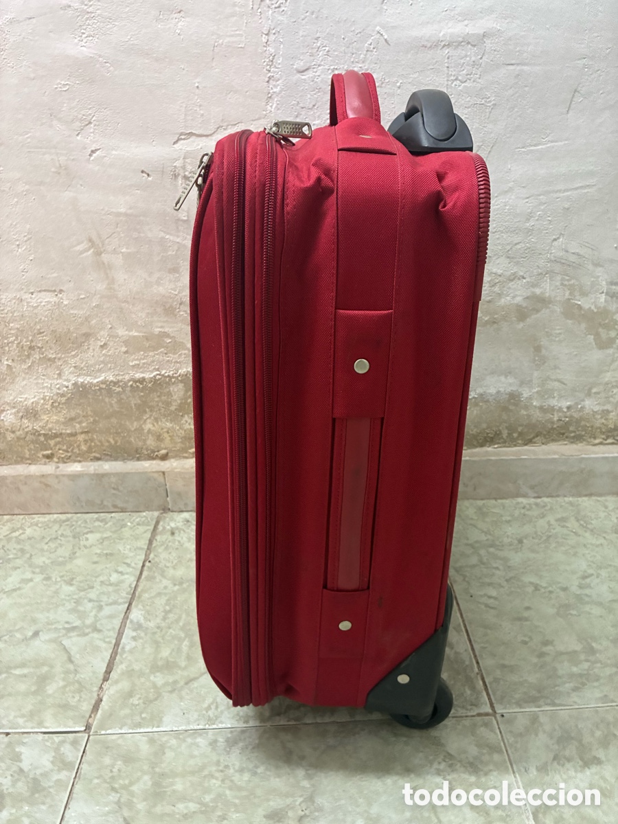 Segunda mano: Maleta de viaje roja en buen estado - Foto 2