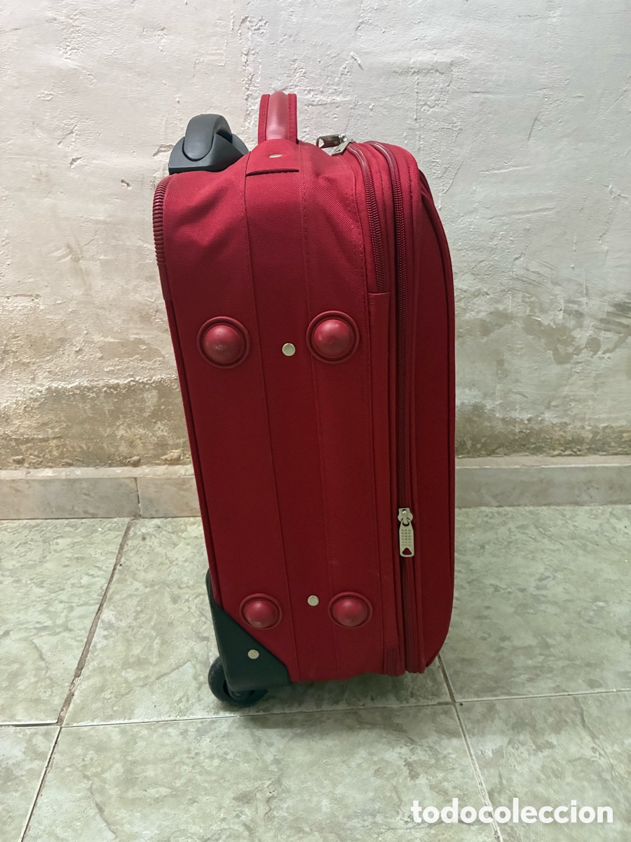 Segunda mano: Maleta de viaje roja en buen estado - Foto 3