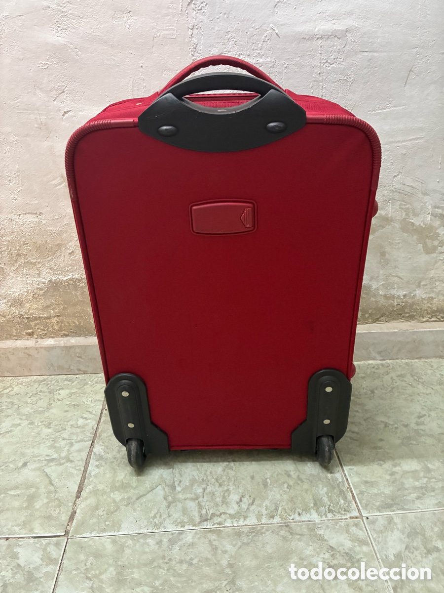 Segunda mano: Maleta de viaje roja en buen estado - Foto 4