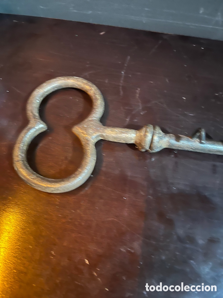 Segunda mano: Una gran llave antigua - Foto 3