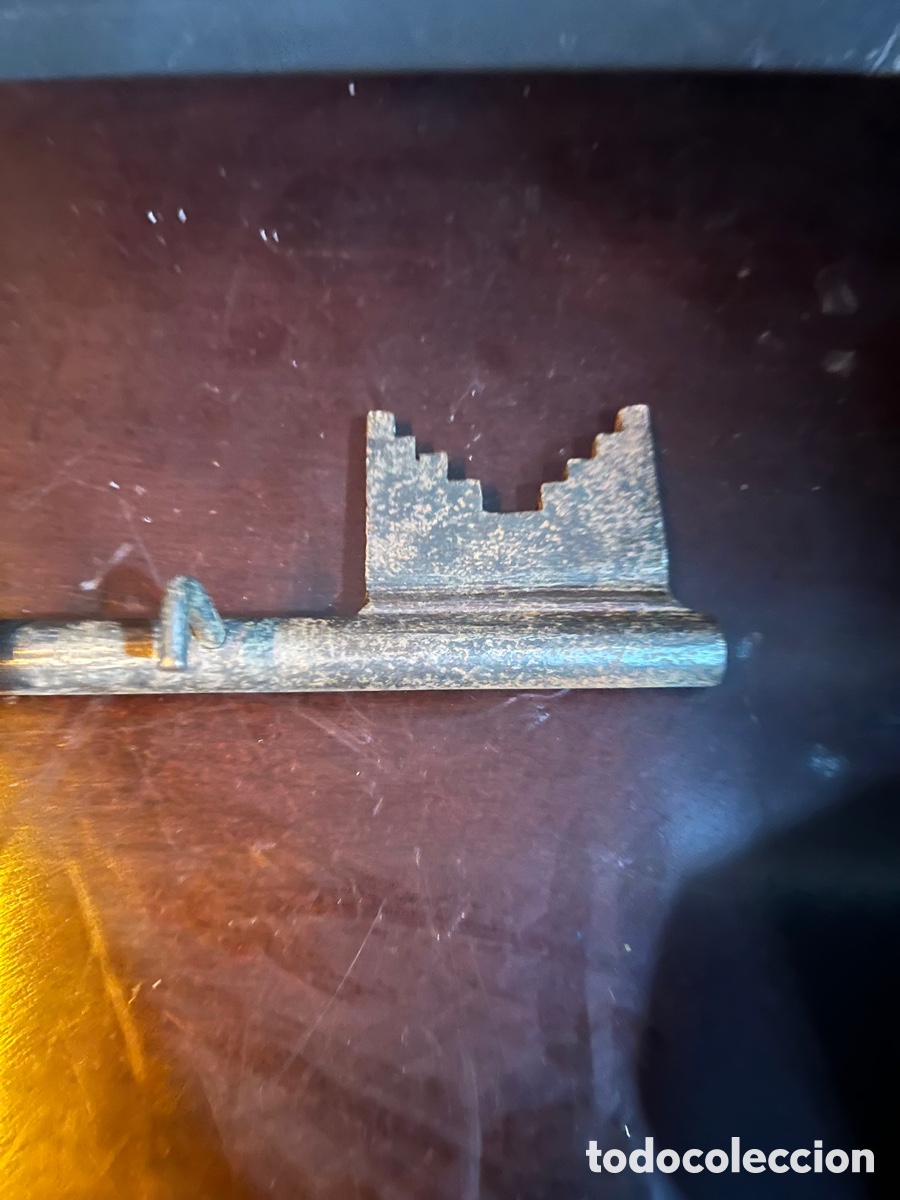 Segunda mano: Una gran llave antigua - Foto 4