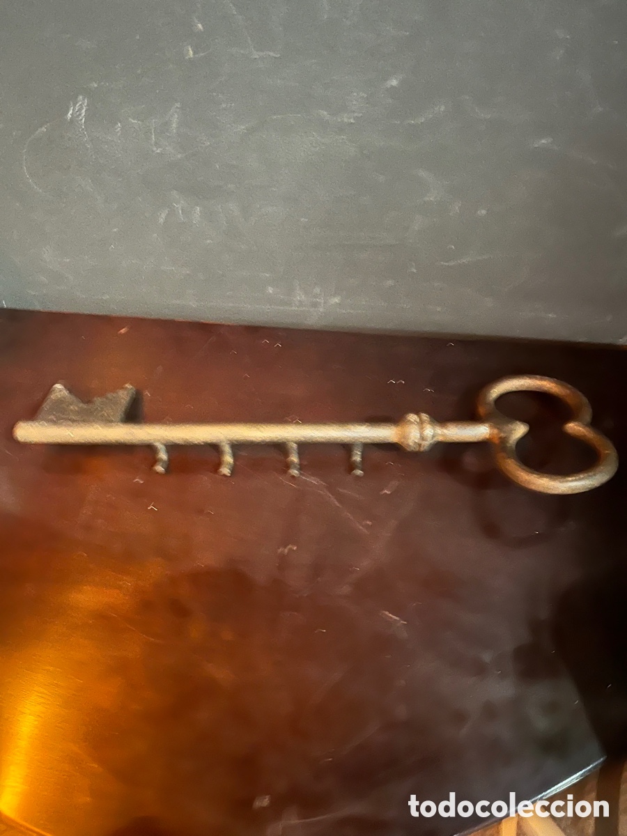 Segunda mano: Una gran llave antigua - Foto 1