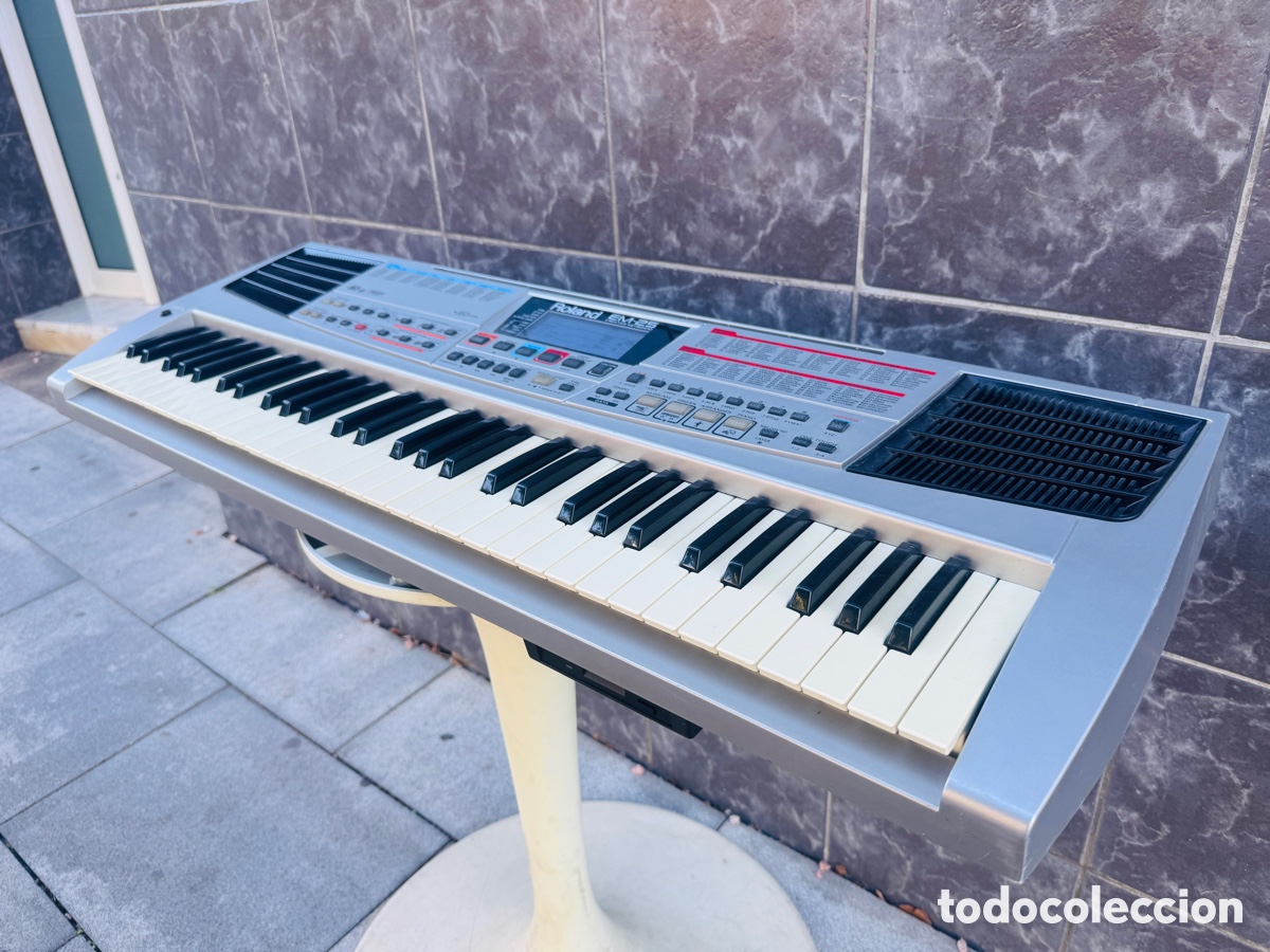 Segunda mano: Roland EM-25 Keyboard Synthesizer - Foto 9