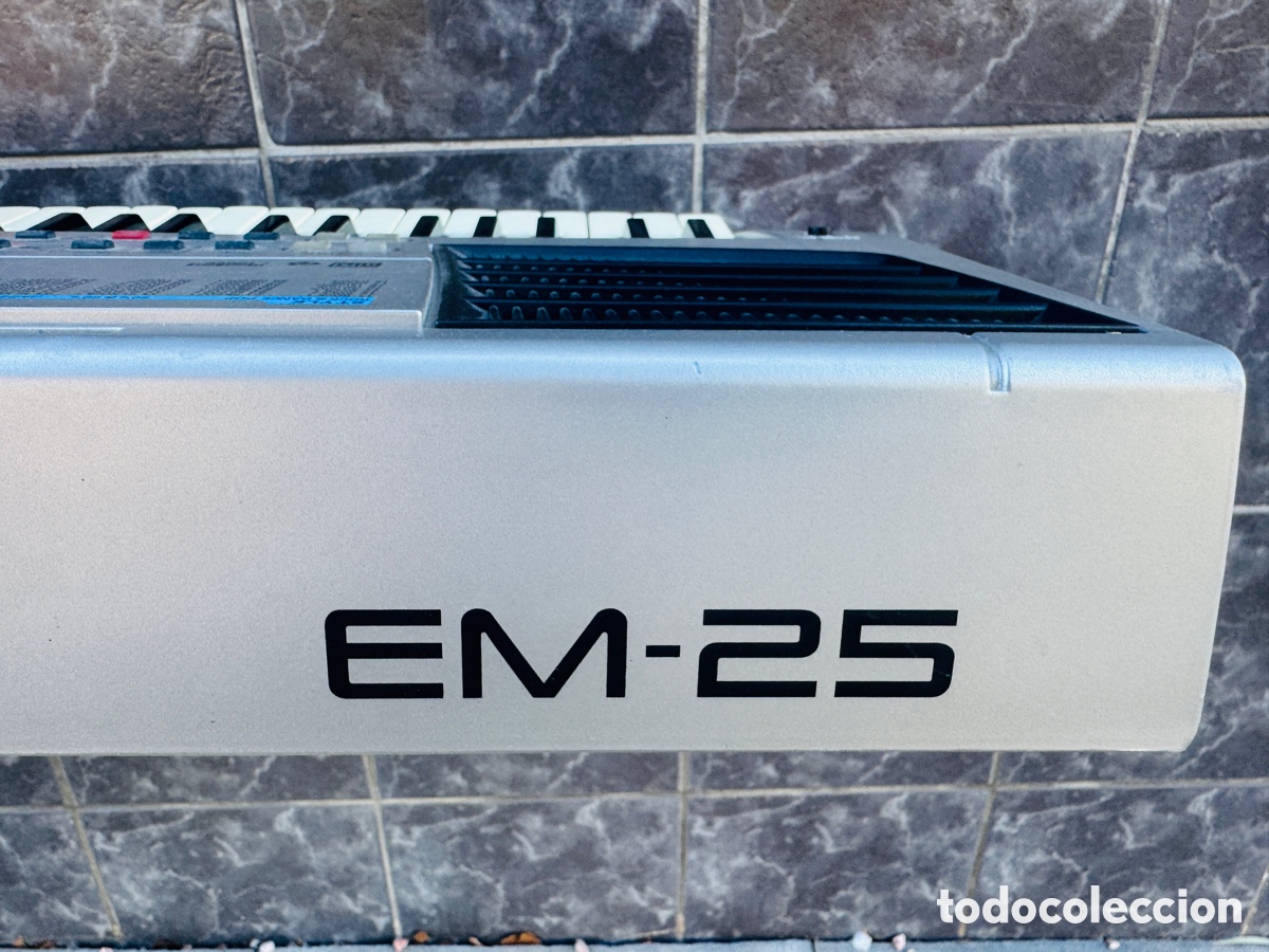 Segunda mano: Roland EM-25 Keyboard Synthesizer - Foto 15