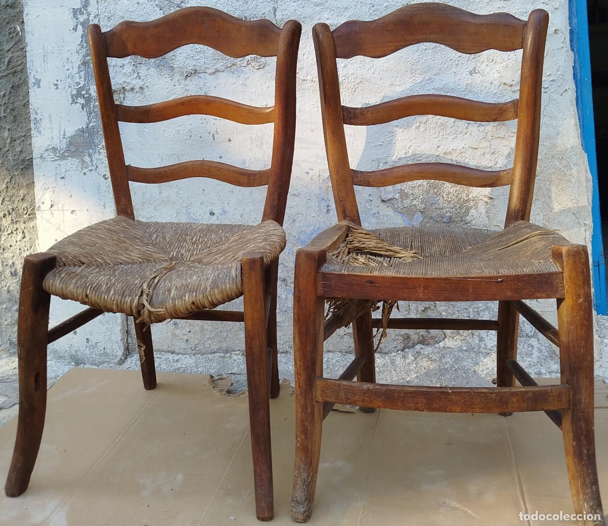 Segunda mano: Sillas de madera a&ntilde;os 50, a restaurar. Pareja - Foto 1