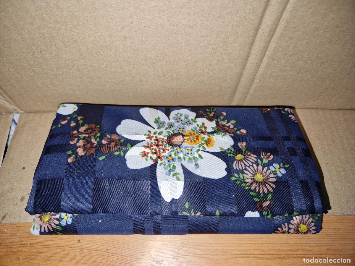 Segunda mano: BONITA CARTERA DE FLORES - Foto 1