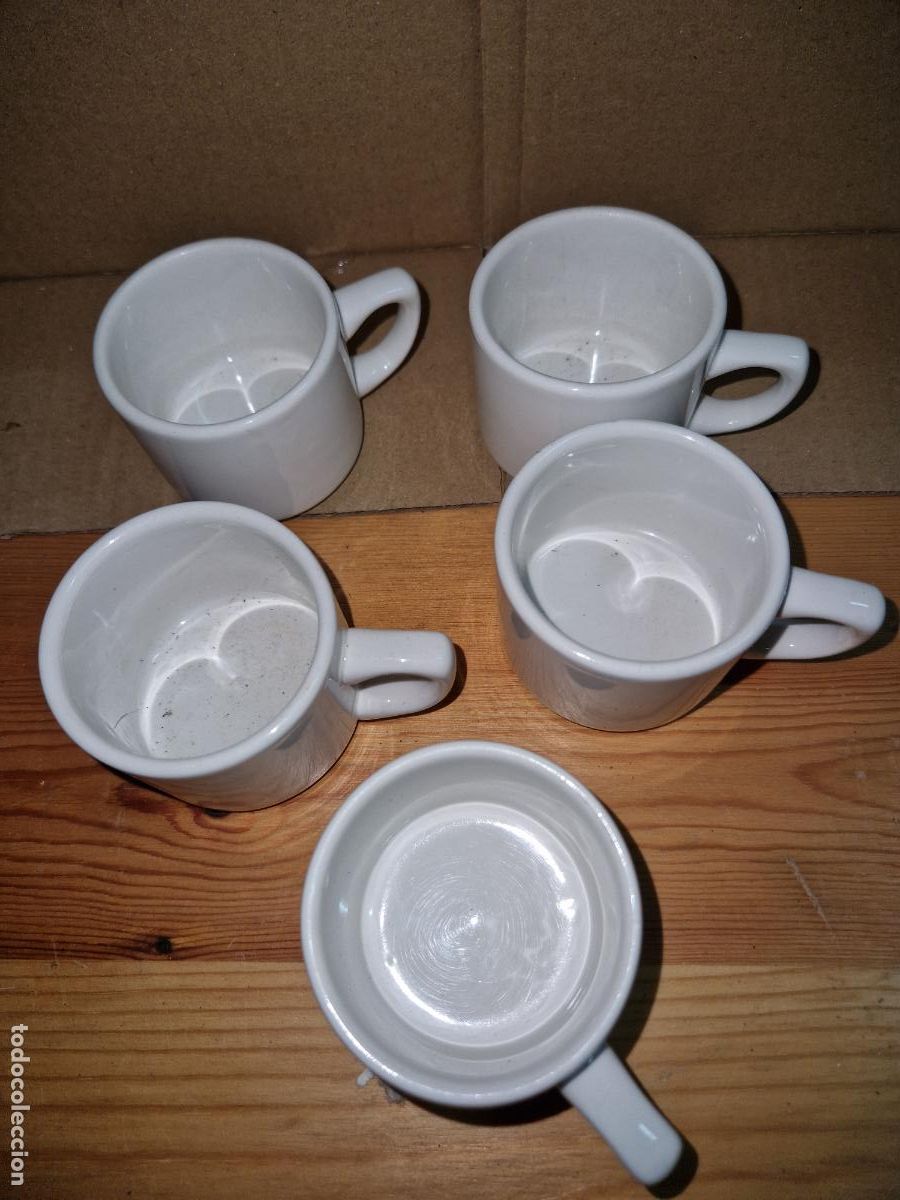 Segunda mano: 5 BONITOS POCILLOS PARA CAFE. MEDIDA 6*5CM - Foto 1