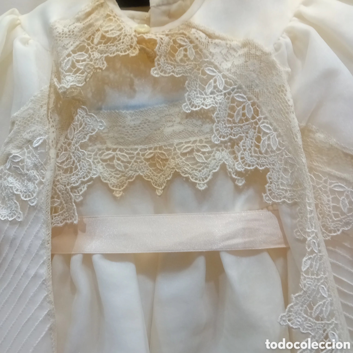 Segunda mano: Traje de cristianar con encsje y puntillas - Foto 1