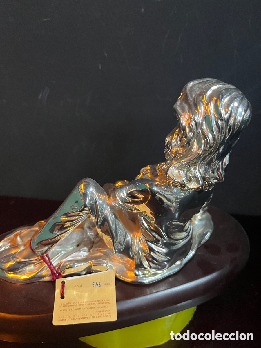 Segunda mano: Estatua de figura plateada - Foto 5