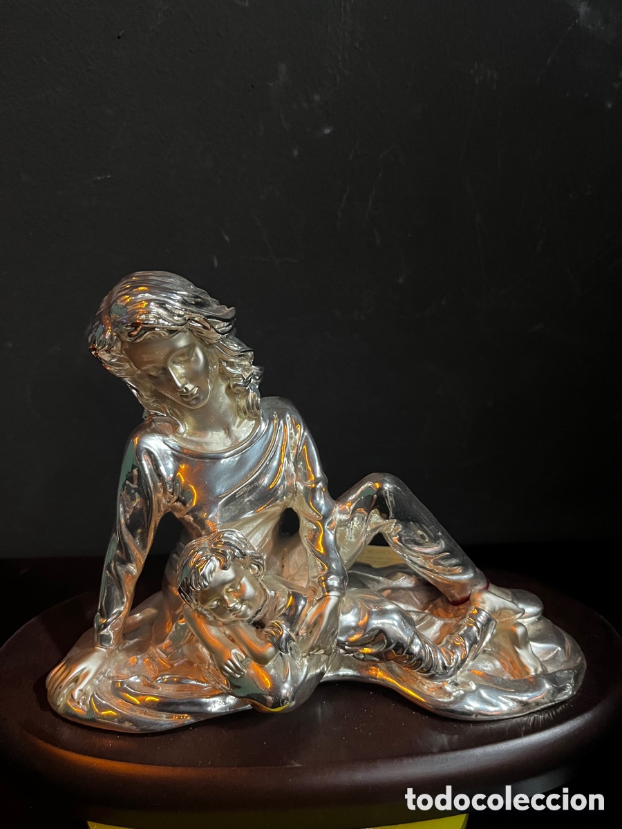 Segunda mano: Estatua de figura plateada - Foto 1