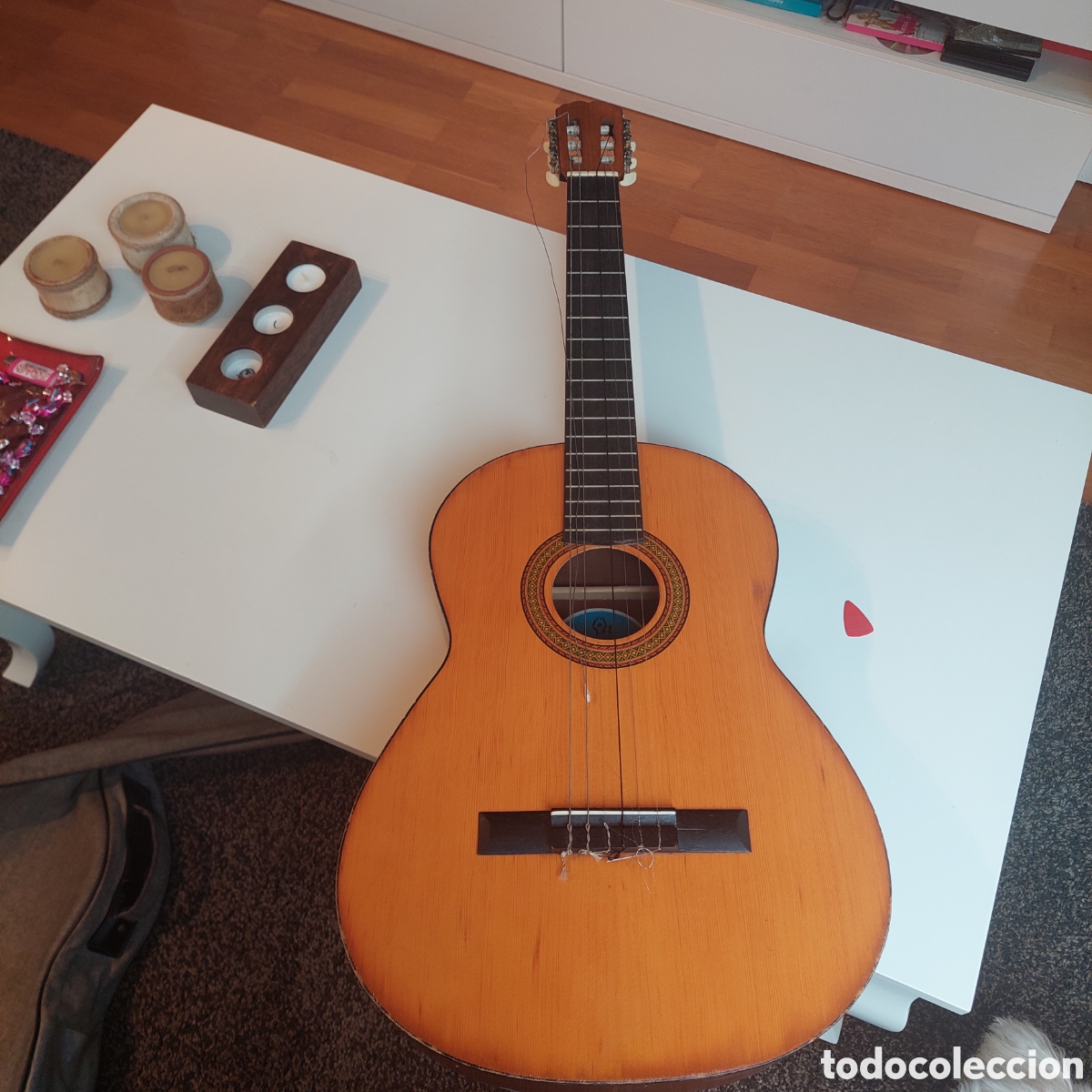 Segunda mano: Guitarra espa&ntilde;ola funda. - Foto 1