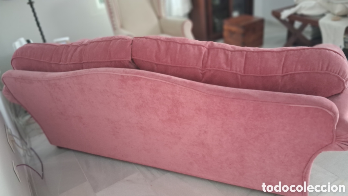 Segunda mano: Sofa terciopelo rosa 3 plazas - Foto 3