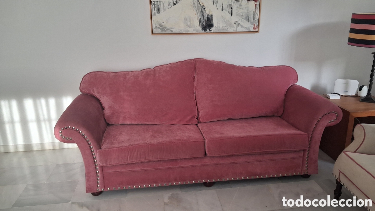 Segunda mano: Sofa terciopelo rosa 3 plazas - Foto 1