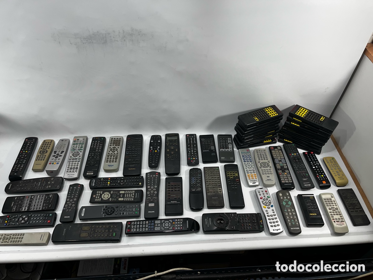 Segunda mano: GRAN LOTE DE MANDOS A DISTANCIA - Foto 1