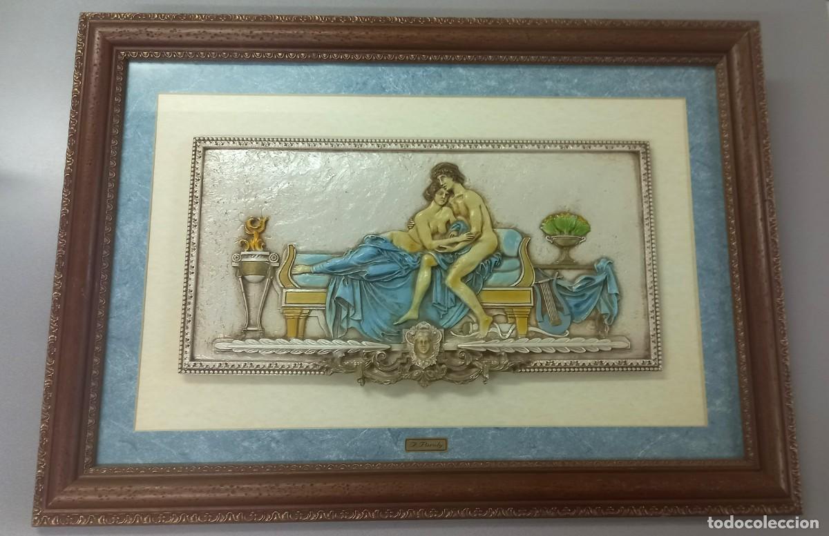 Segunda mano: Cuadro con relieve motivo cl&aacute;sico griego - Foto 2