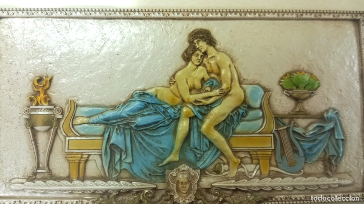 Segunda mano: Cuadro con relieve motivo cl&aacute;sico griego - Foto 3