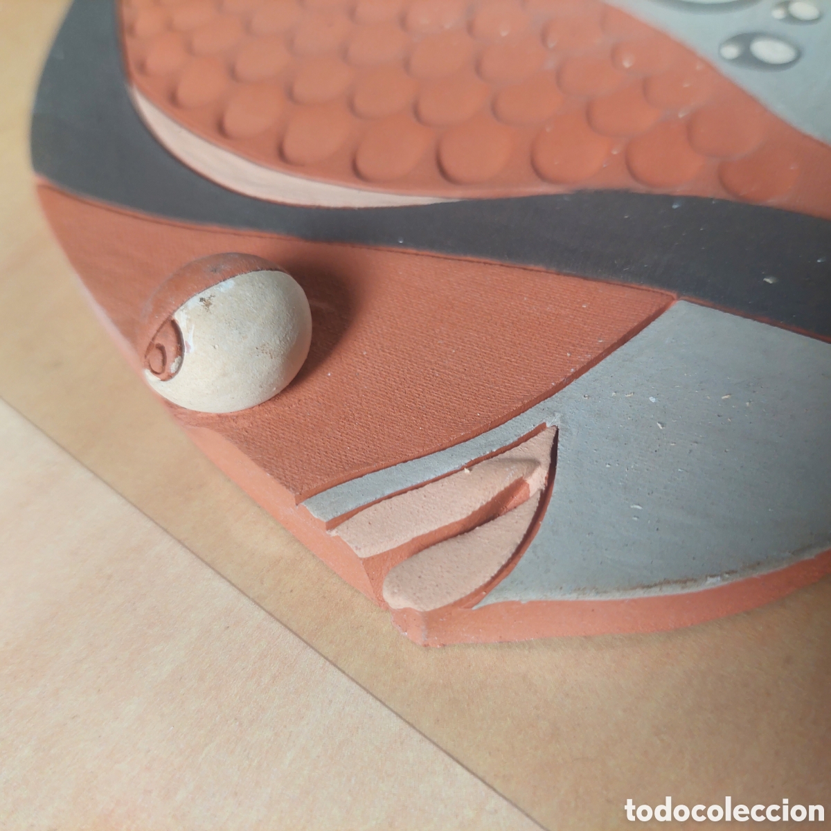 Segunda mano: Pez de terracota firmado. - Foto 8