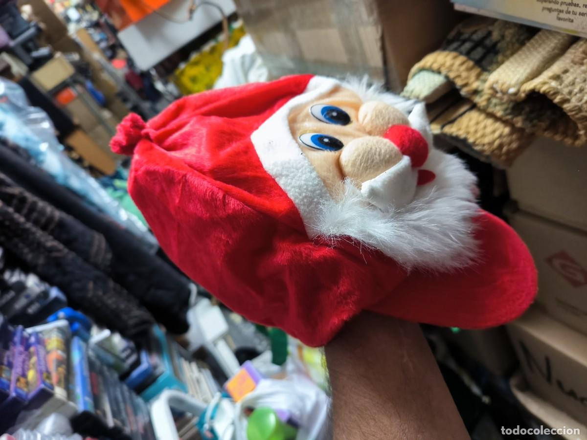 Segunda mano: GORRA VISERA PAPA NOEL - Foto 2