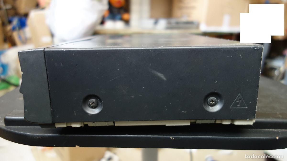 Segunda mano: REPRODUCTOR DE VHS TARGA VCR-5100 - Foto 2