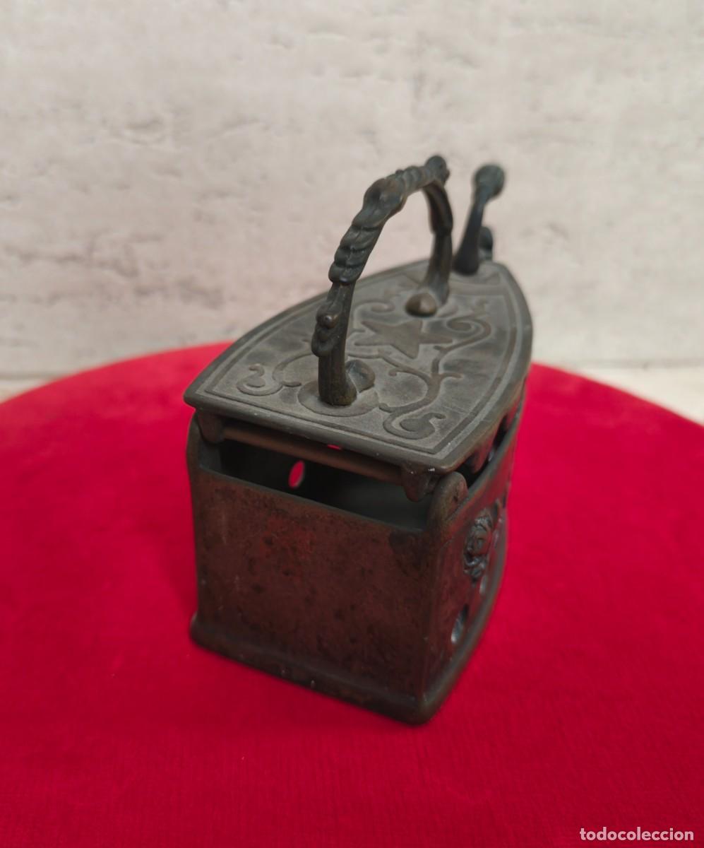 Segunda mano: PLANCHA DE ESTILO ANTIGUO - Foto 4