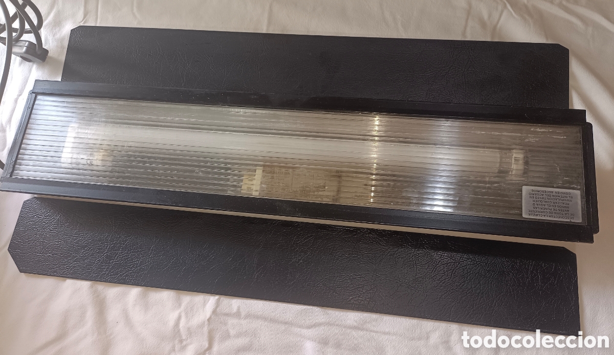 Segunda mano: Luz Iluminaci&oacute;n para acuario con tapaderas - Foto 3