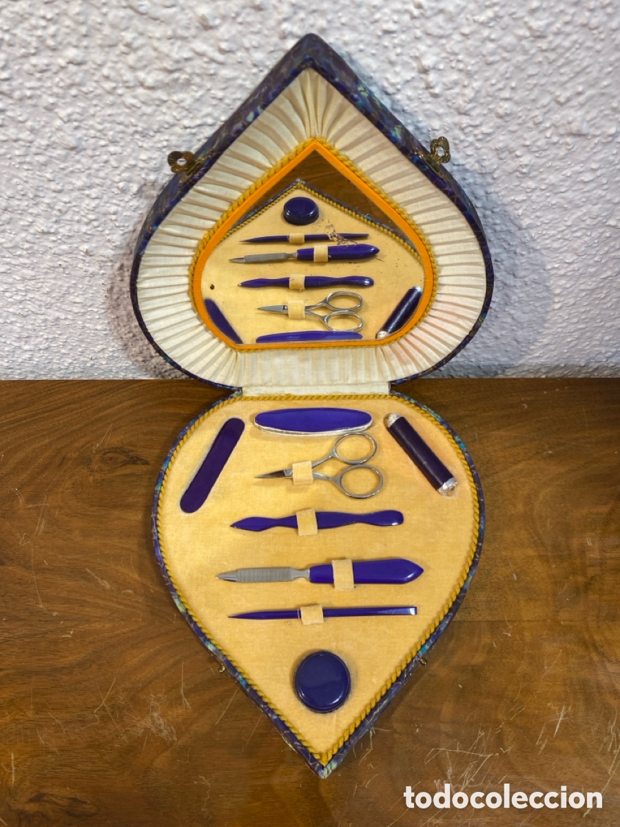 Segunda mano: Estuche de Viaje cuidado de manos y u&ntilde;as completo 1920 . - Foto 4