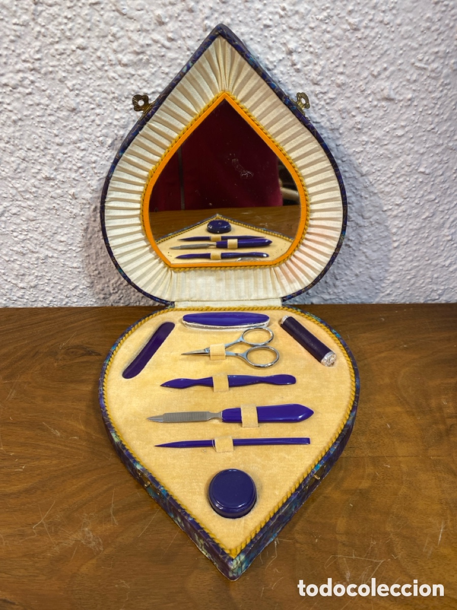 Segunda mano: Estuche de Viaje cuidado de manos y u&ntilde;as completo 1920 . - Foto 3