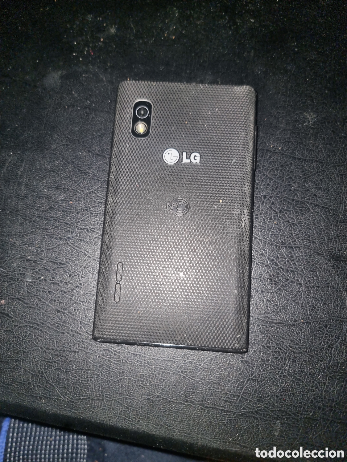 Segunda mano: M&oacute;vil LG &Oacute;ptimus L5 E-610 Negro - Foto 2